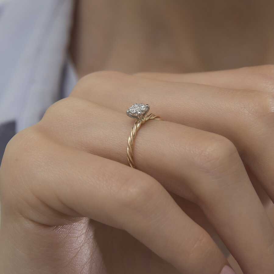0,09 Karat Fantezi Pırlanta Yüzük