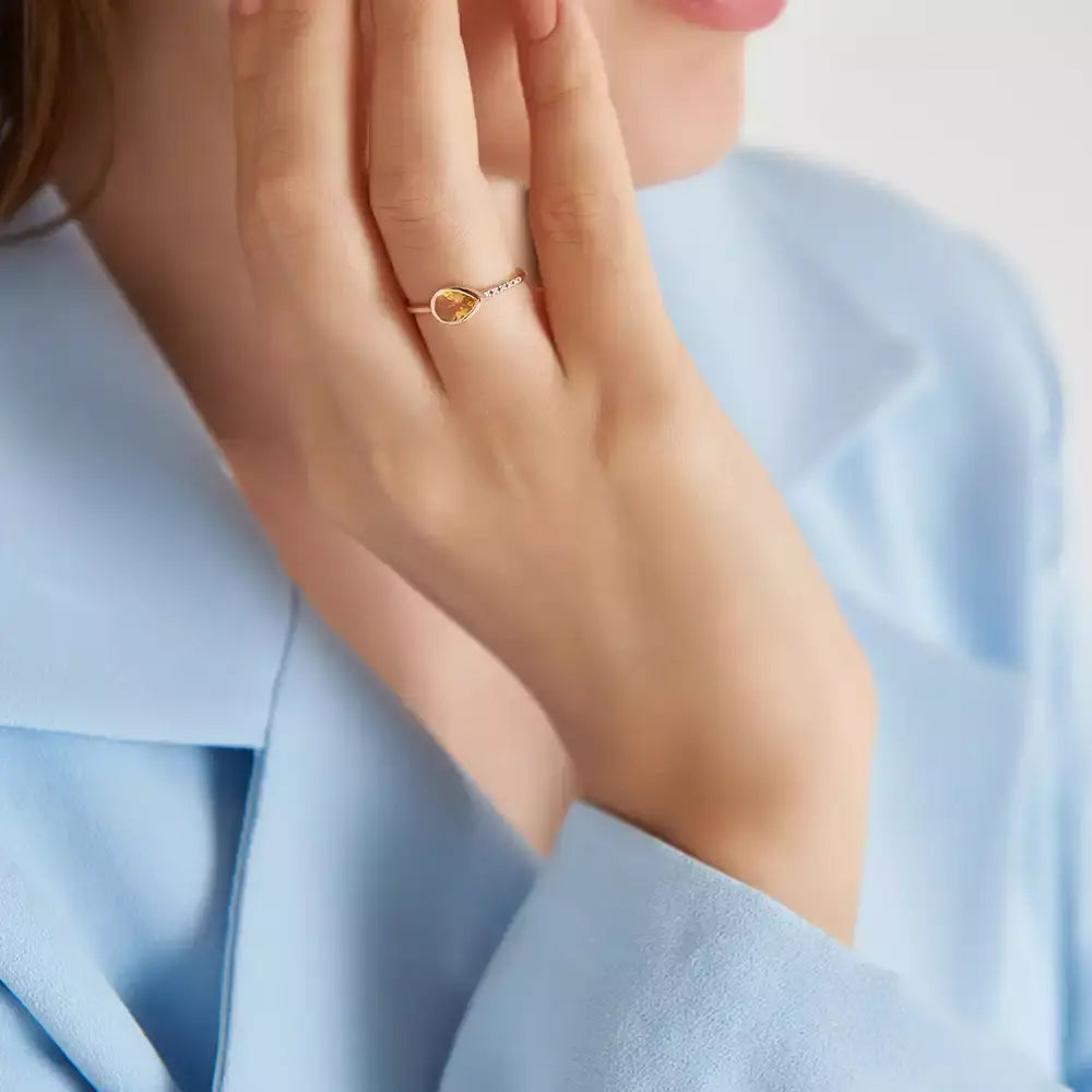 Arlo 0.77 CT Teardrop-Cut Yellow Sapphire and Diamond Rose Gold Ring