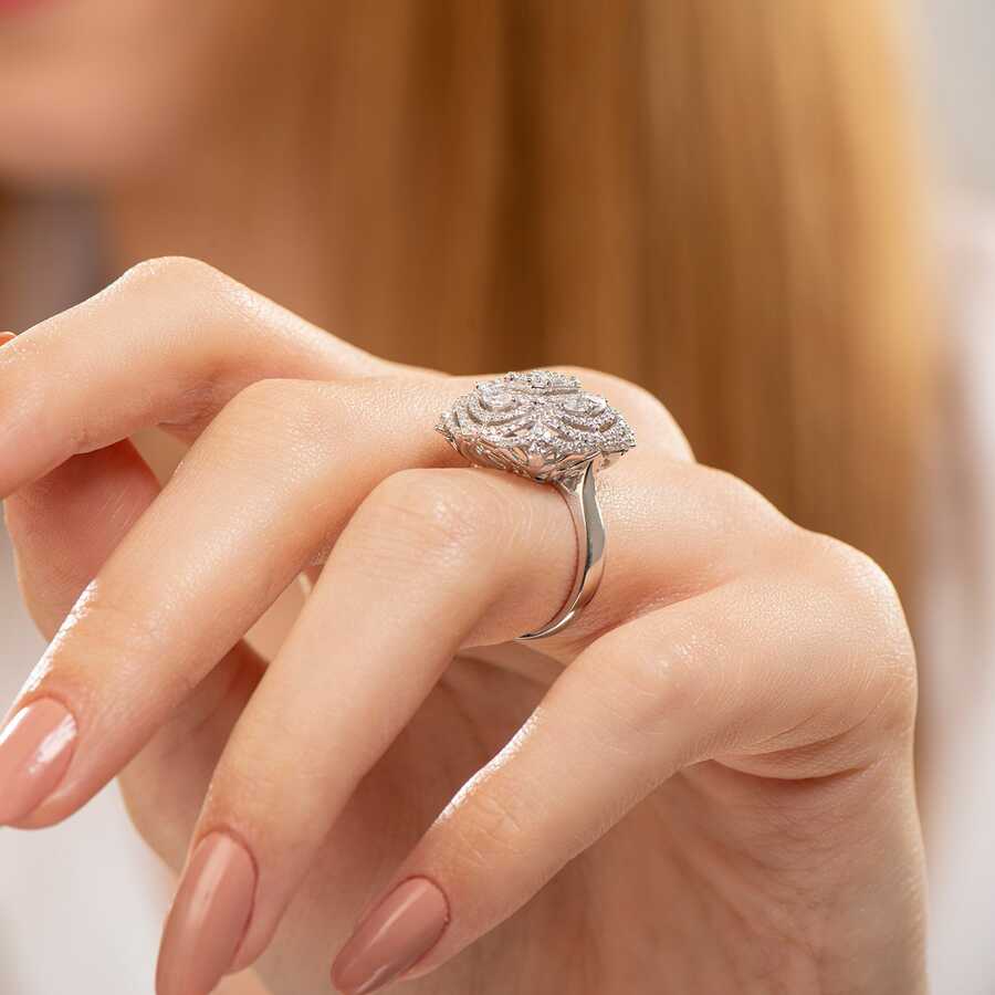 1,61 Karat Fantezi Pırlanta Yüzük