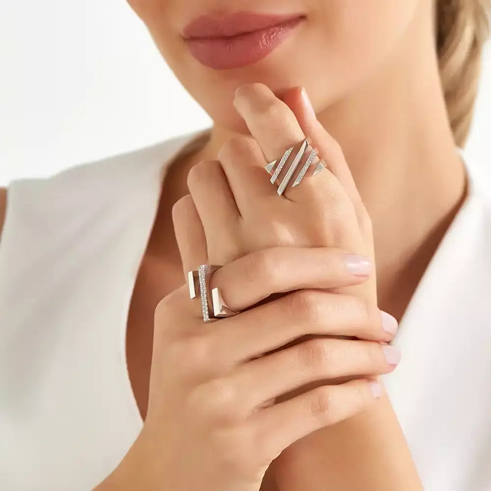 Linear Bold 0.20 CT Diamond White Gold Ring