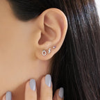 Ö Harf Pırlanta Taşlı Beyaz Altın Piercing
