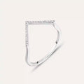 White Gold Minimal V-Ring with Diamond