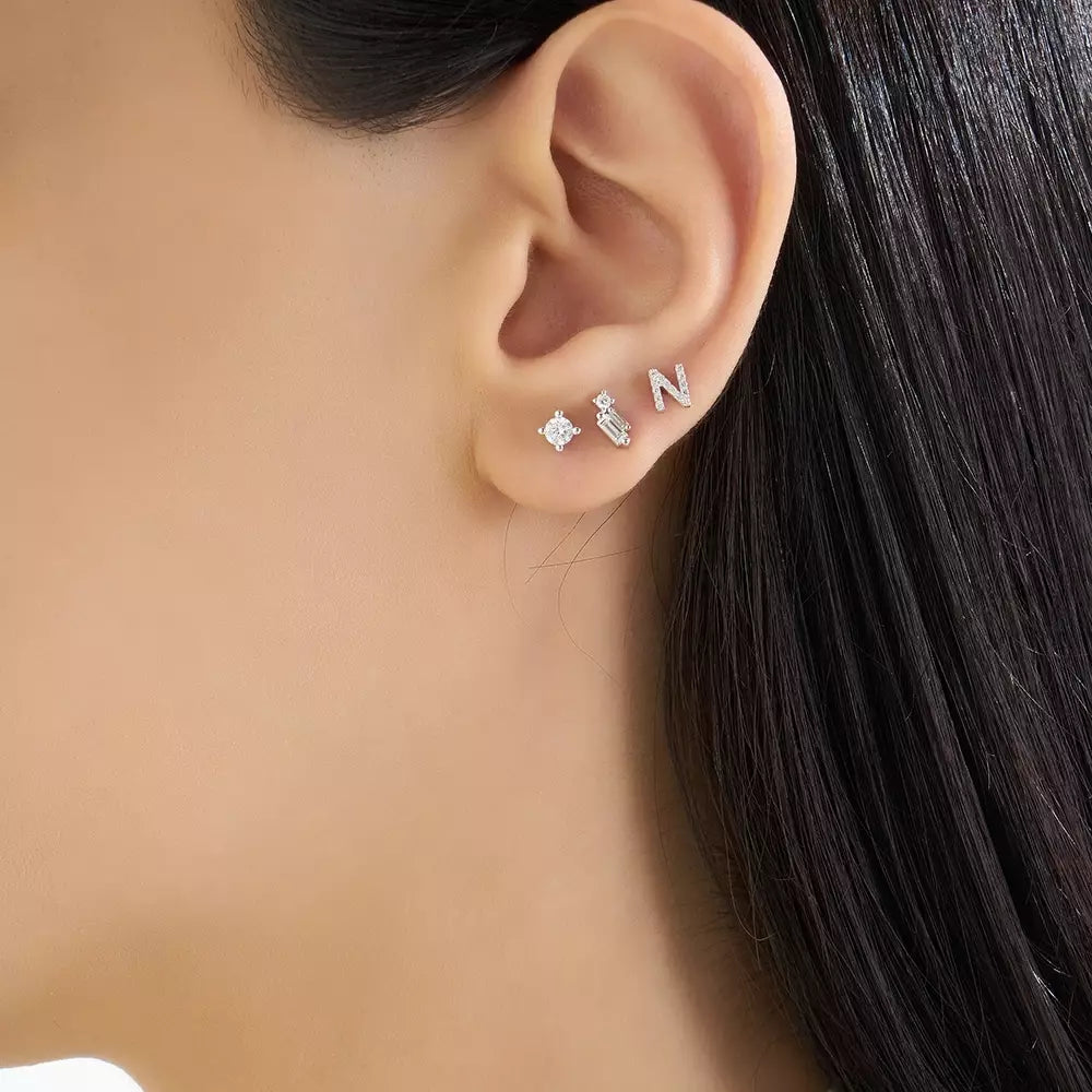 Micra 0.13 CT Baguette Diamond White Gold Mini Single Earring